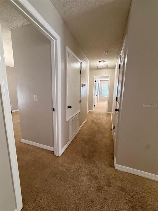 En Venta: $350,000 (3 camas, 2 baños, 2256 Pies cuadrados)
