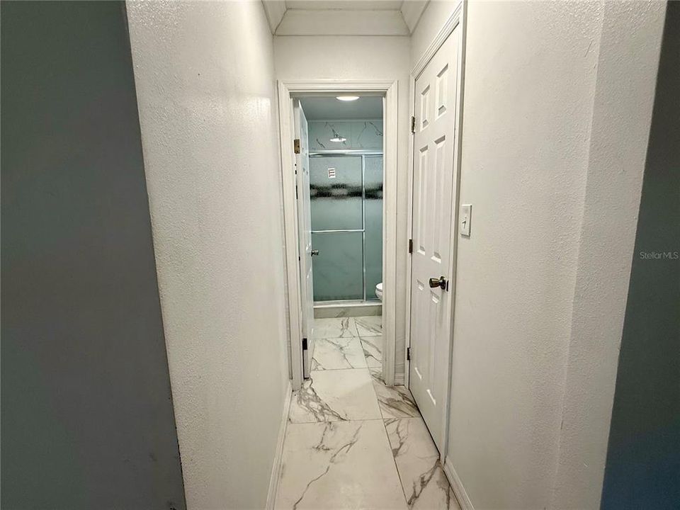 En Venta: $270,000 (3 camas, 2 baños, 972 Pies cuadrados)