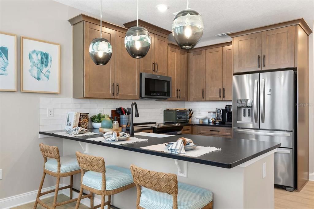 For Sale: $575,000 (3 beds, 2 baths, 1799 Square Feet)