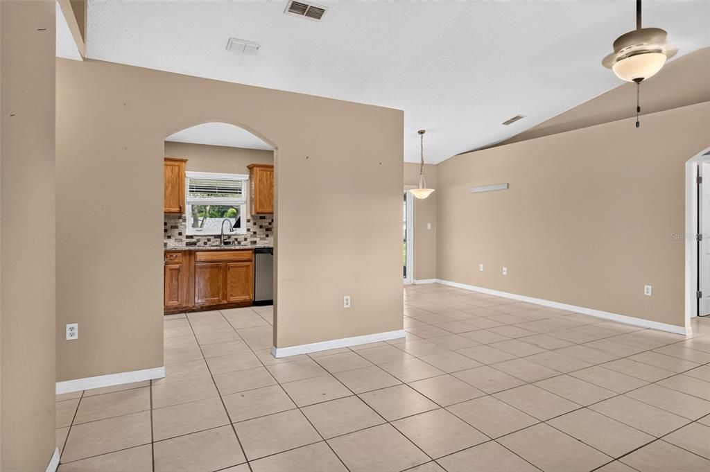Active With Contract: $245,000 (3 beds, 2 baths, 1151 Square Feet)