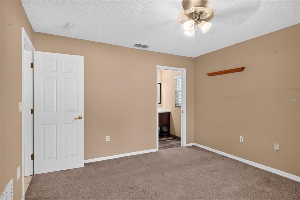 Active With Contract: $245,000 (3 beds, 2 baths, 1151 Square Feet)