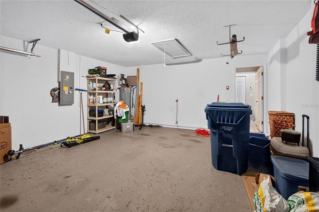 Active With Contract: $245,000 (3 beds, 2 baths, 1151 Square Feet)