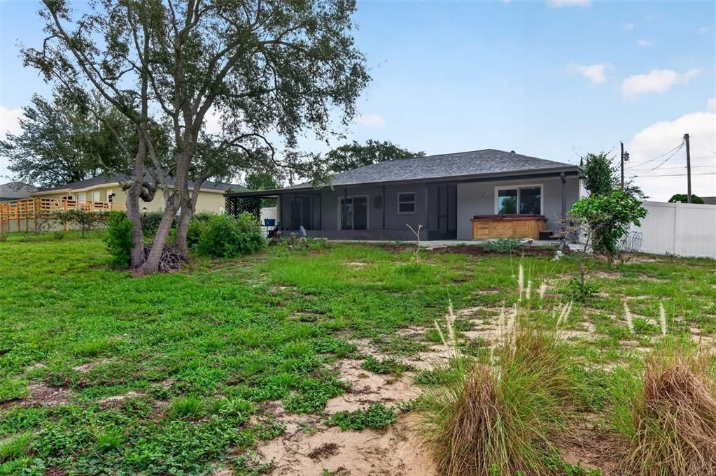 Active With Contract: $245,000 (3 beds, 2 baths, 1151 Square Feet)