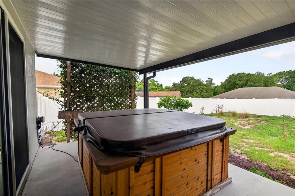 Active With Contract: $245,000 (3 beds, 2 baths, 1151 Square Feet)
