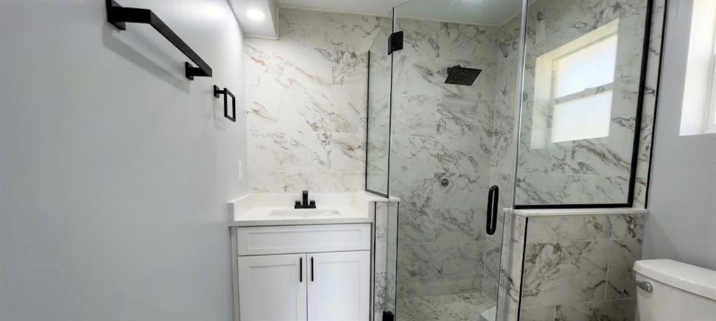 For Sale: $359,000 (4 beds, 2 baths, 1084 Square Feet)