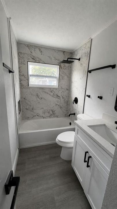 For Sale: $359,000 (4 beds, 2 baths, 1084 Square Feet)