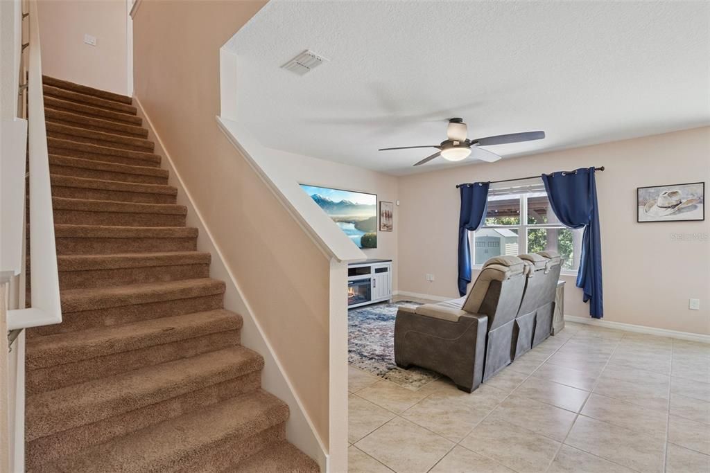 En Venta: $477,000 (5 camas, 3 baños, 2626 Pies cuadrados)
