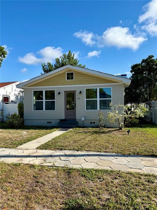 На продажу: $739,900 (4 спален, 3 ванн, 1848 Квадратных фут)