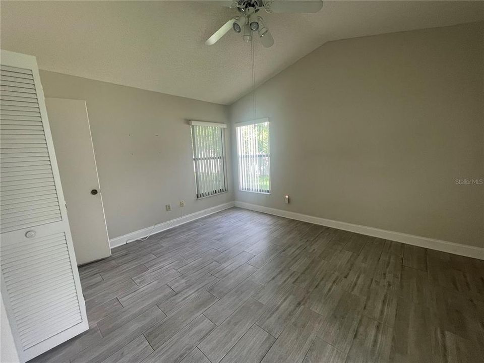 For Rent: $2,350 (3 beds, 2 baths, 1290 Square Feet)