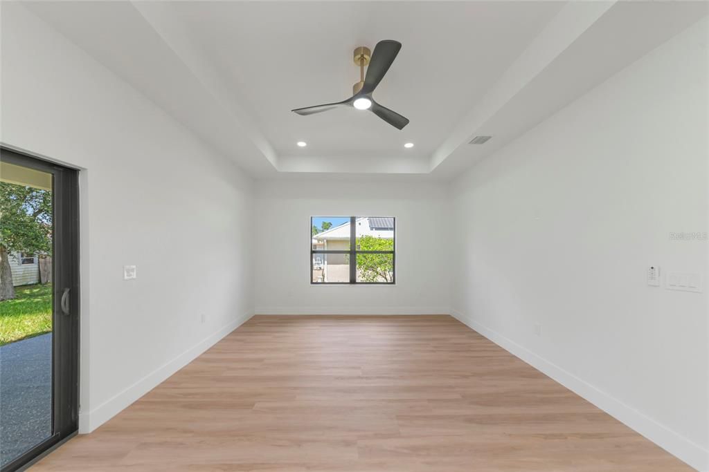 На продажу: $469,000 (4 спален, 3 ванн, 2401 Квадратных фут)