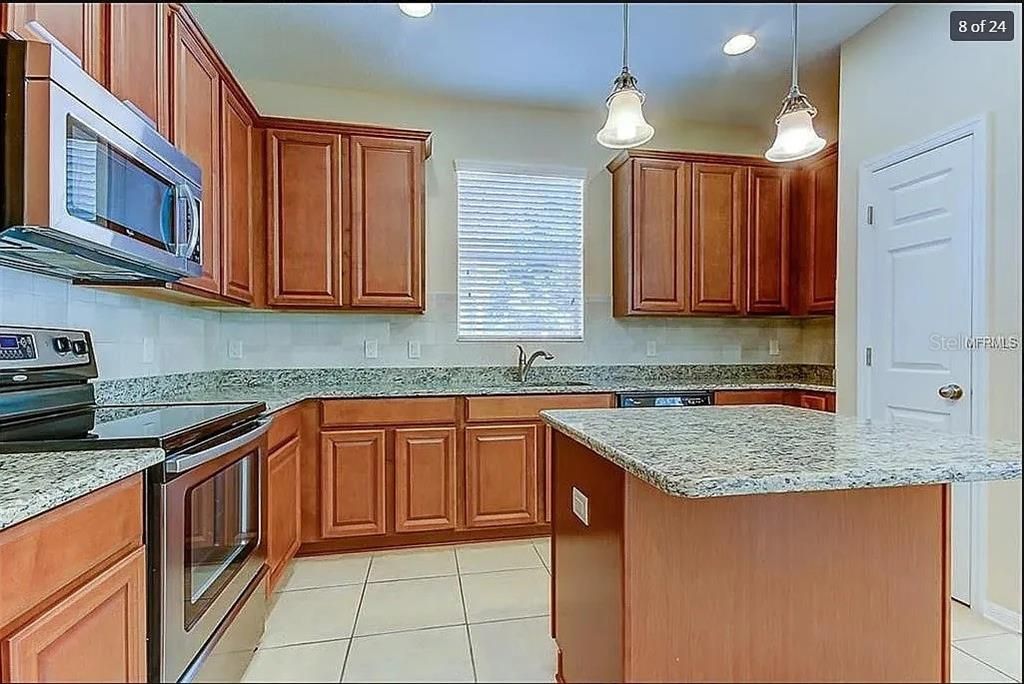 В аренду: $3,000 (3 спален, 2 ванн, 2230 Квадратных фут)