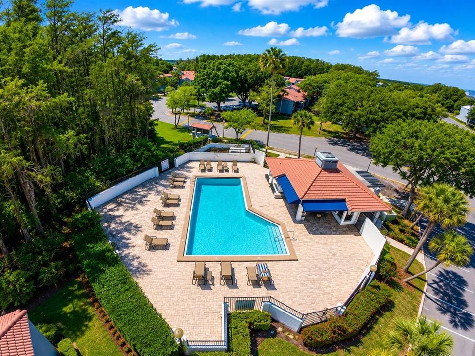 В аренду: $1,950 (2 спален, 1 ванн, 825 Квадратных фут)