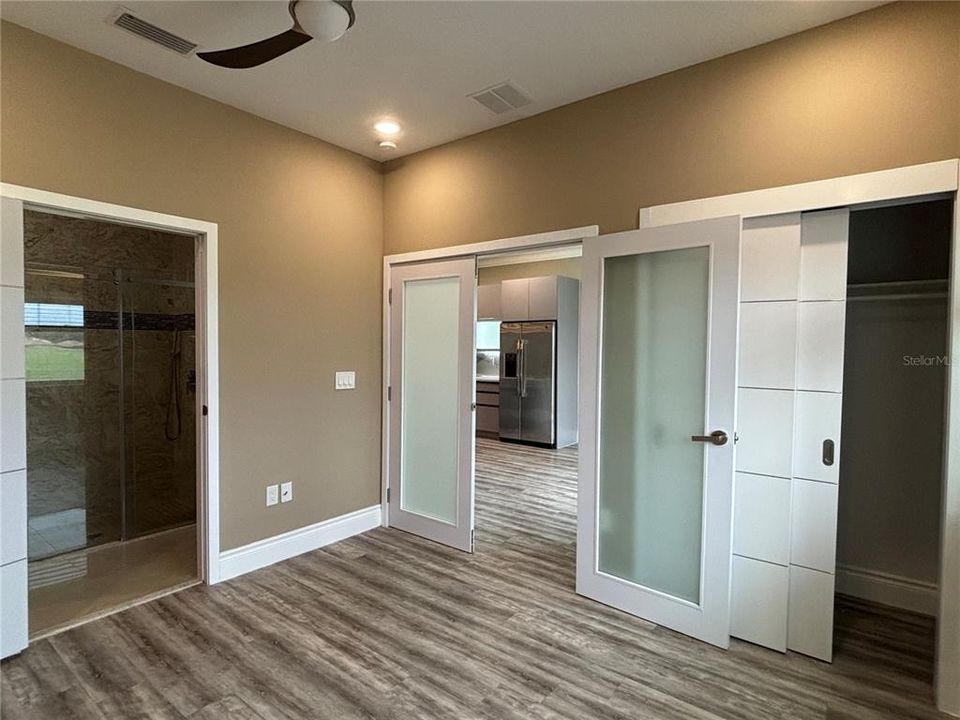 В аренду: $2,600 (4 спален, 3 ванн, 2281 Квадратных фут)