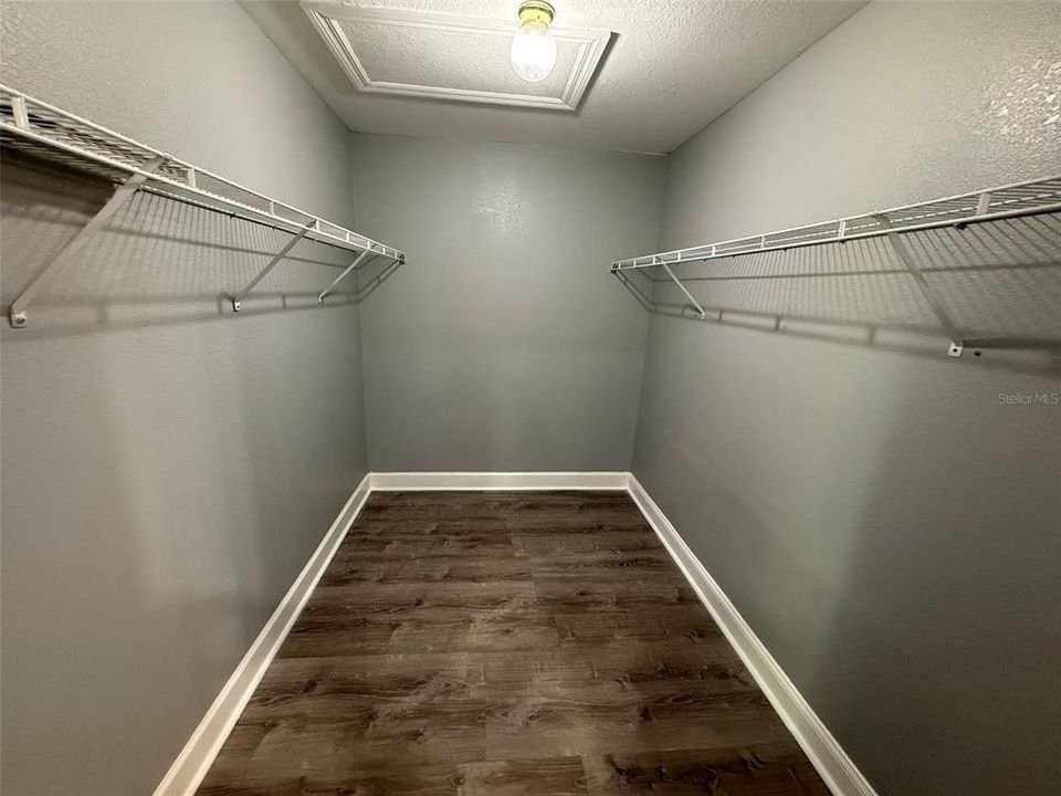 В аренду: $1,895 (3 спален, 2 ванн, 1780 Квадратных фут)