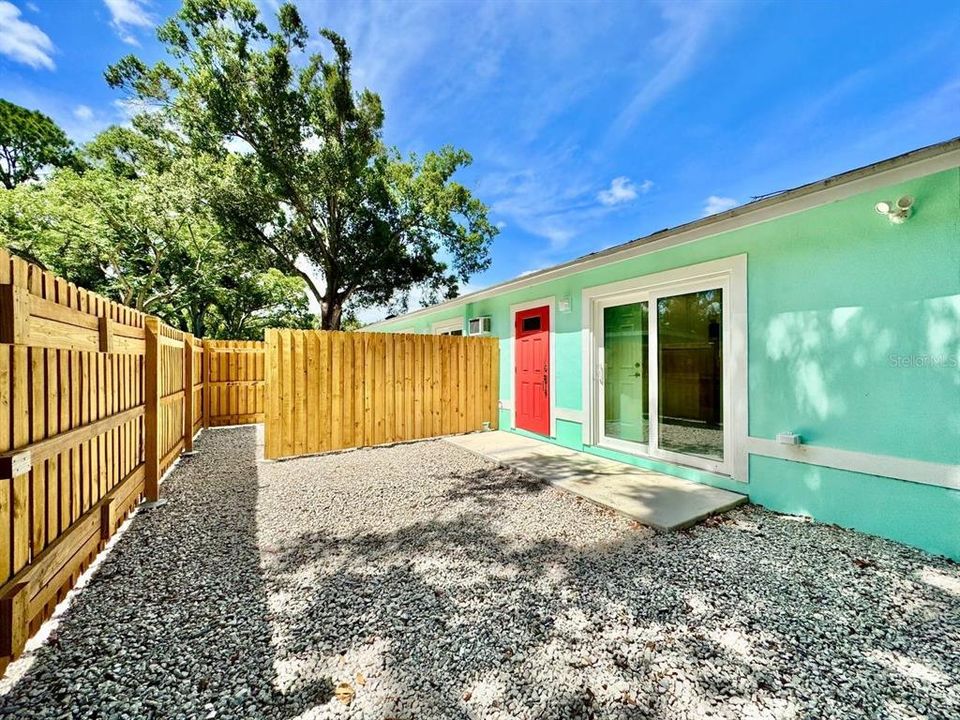 В аренду: $900 (1 спален, 1 ванн, 253 Квадратных фут)