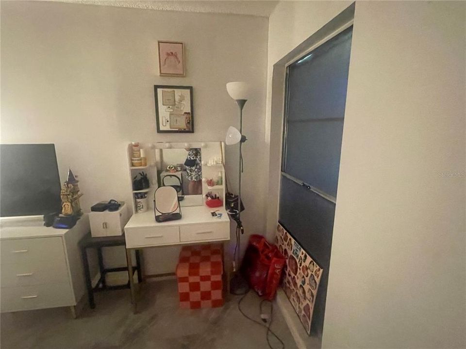На продажу: $39,990 (1 спален, 1 ванн, 732 Квадратных фут)