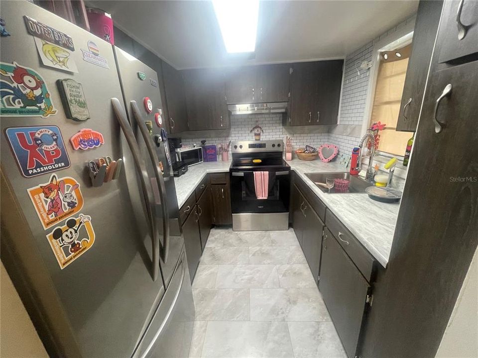 На продажу: $39,990 (1 спален, 1 ванн, 732 Квадратных фут)