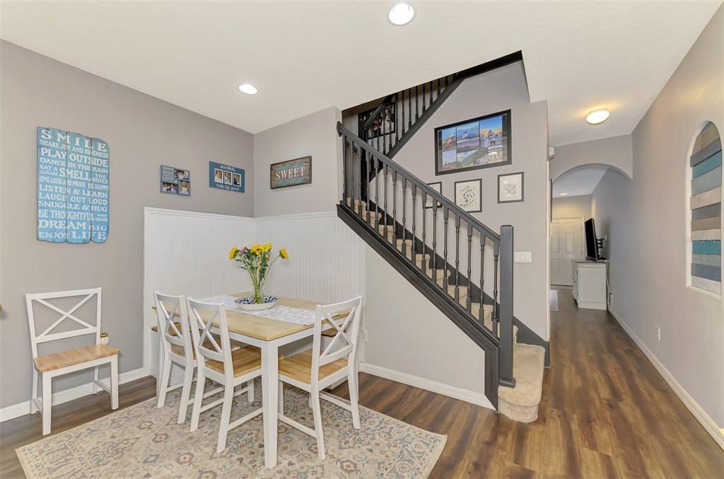 For Sale: $234,900 (2 beds, 2 baths, 1429 Square Feet)