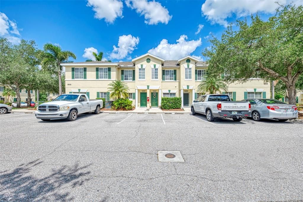 For Sale: $234,900 (2 beds, 2 baths, 1429 Square Feet)