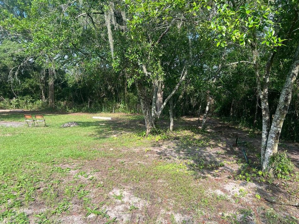 For Sale: $137,900 (2 beds, 1 baths, 684 Square Feet)