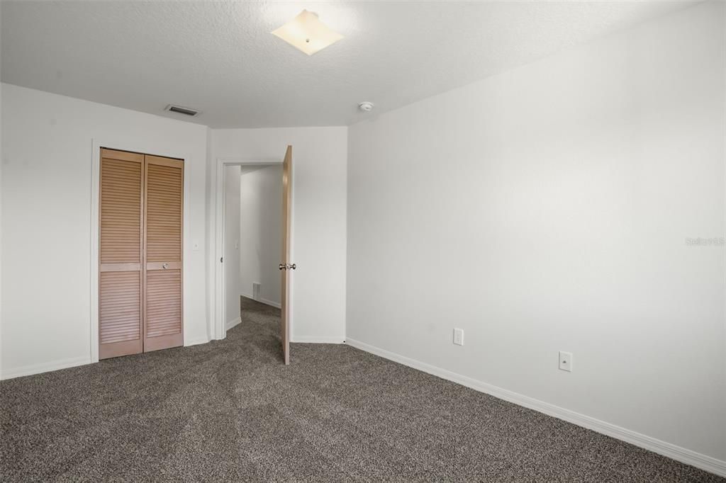 For Sale: $279,999 (4 beds, 3 baths, 1748 Square Feet)