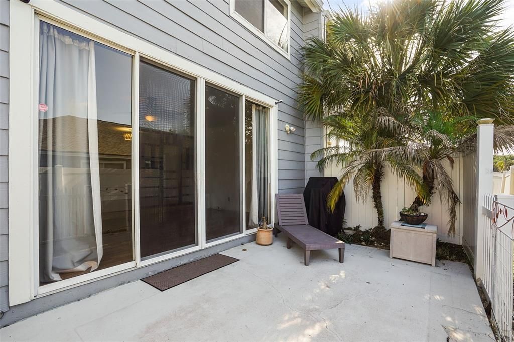 For Sale: $279,999 (4 beds, 3 baths, 1748 Square Feet)