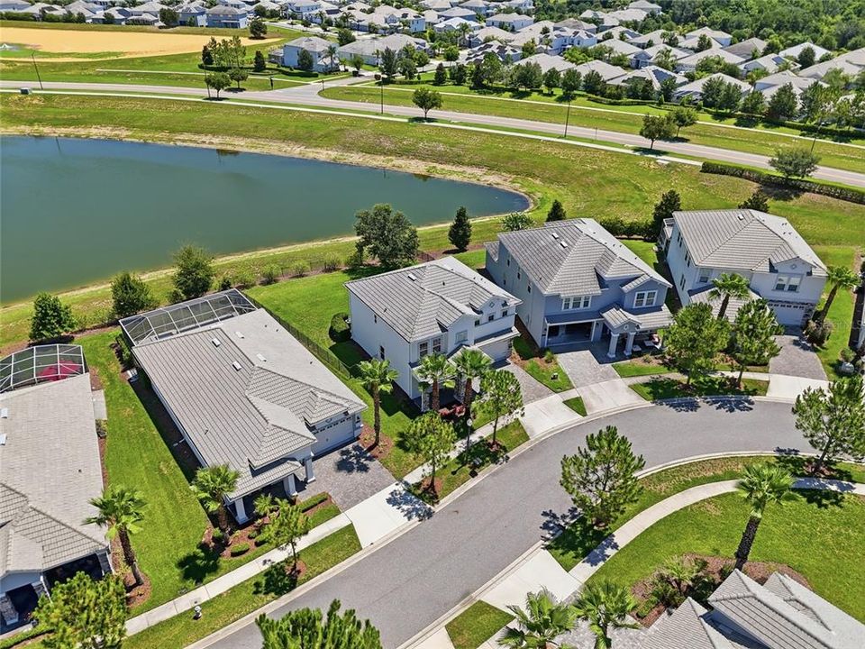 For Sale: $459,000 (4 beds, 2 baths, 2498 Square Feet)
