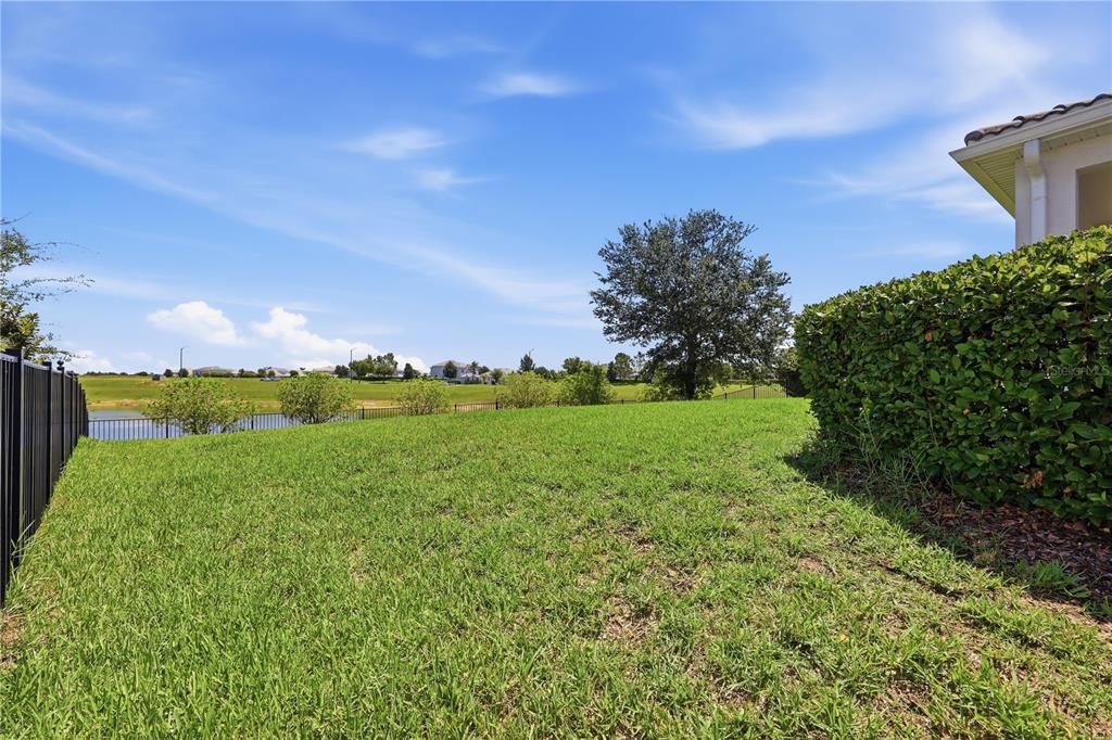 For Sale: $459,000 (4 beds, 2 baths, 2498 Square Feet)
