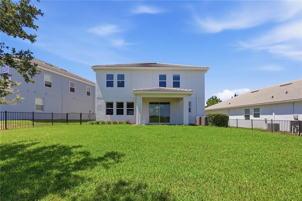 For Sale: $459,000 (4 beds, 2 baths, 2498 Square Feet)