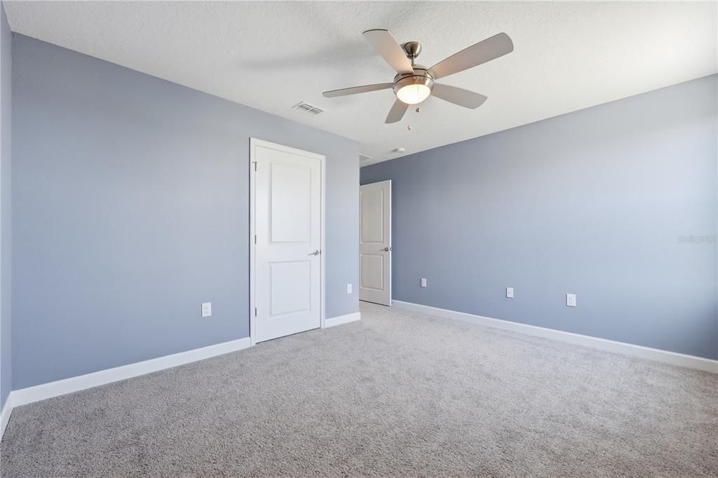 For Sale: $459,000 (4 beds, 2 baths, 2498 Square Feet)