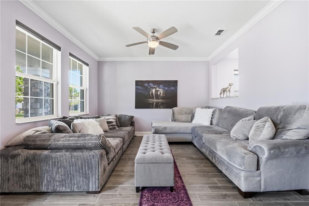 For Sale: $459,000 (4 beds, 2 baths, 2498 Square Feet)