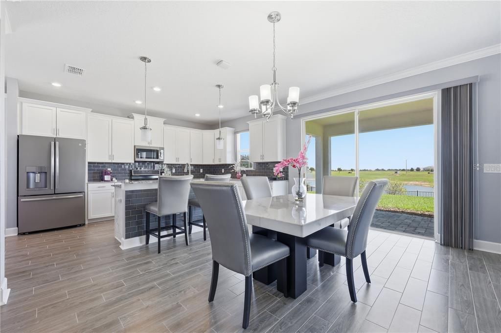 For Sale: $459,000 (4 beds, 2 baths, 2498 Square Feet)
