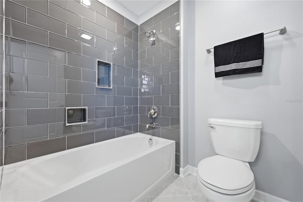 For Sale: $459,000 (4 beds, 2 baths, 2498 Square Feet)
