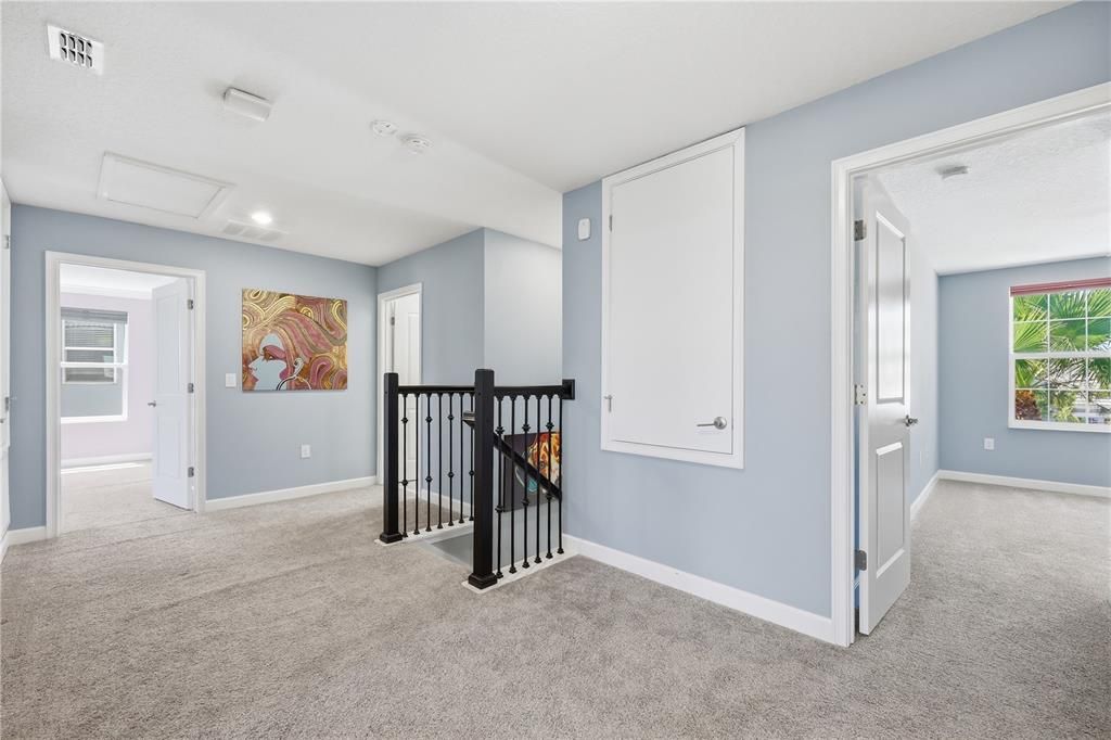 For Sale: $459,000 (4 beds, 2 baths, 2498 Square Feet)
