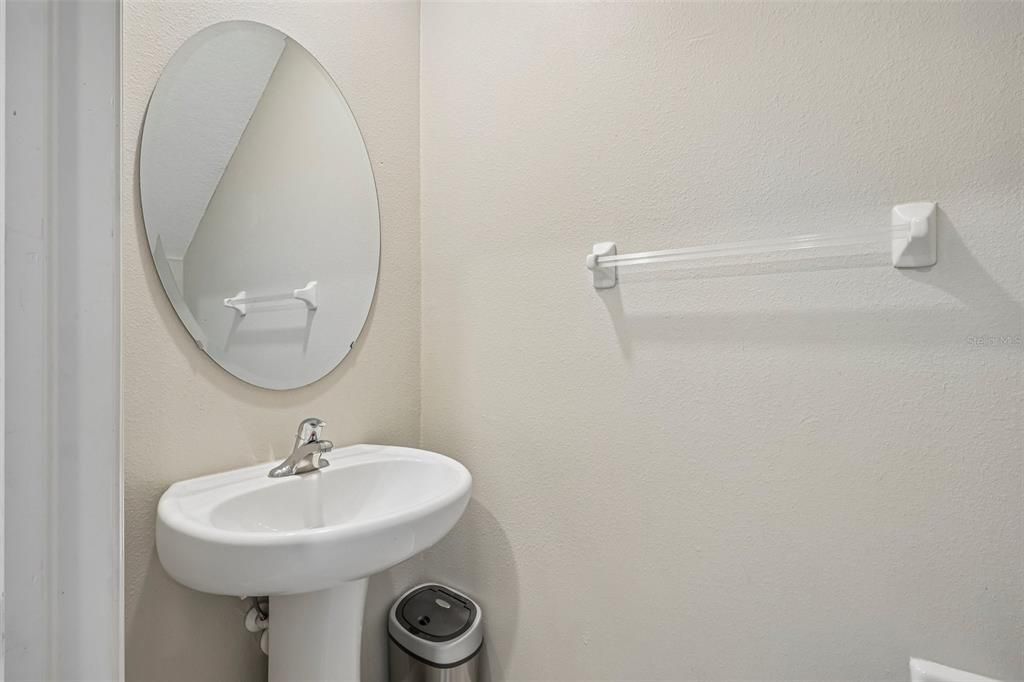En Venta: $395,000 (5 camas, 2 baños, 2264 Pies cuadrados)