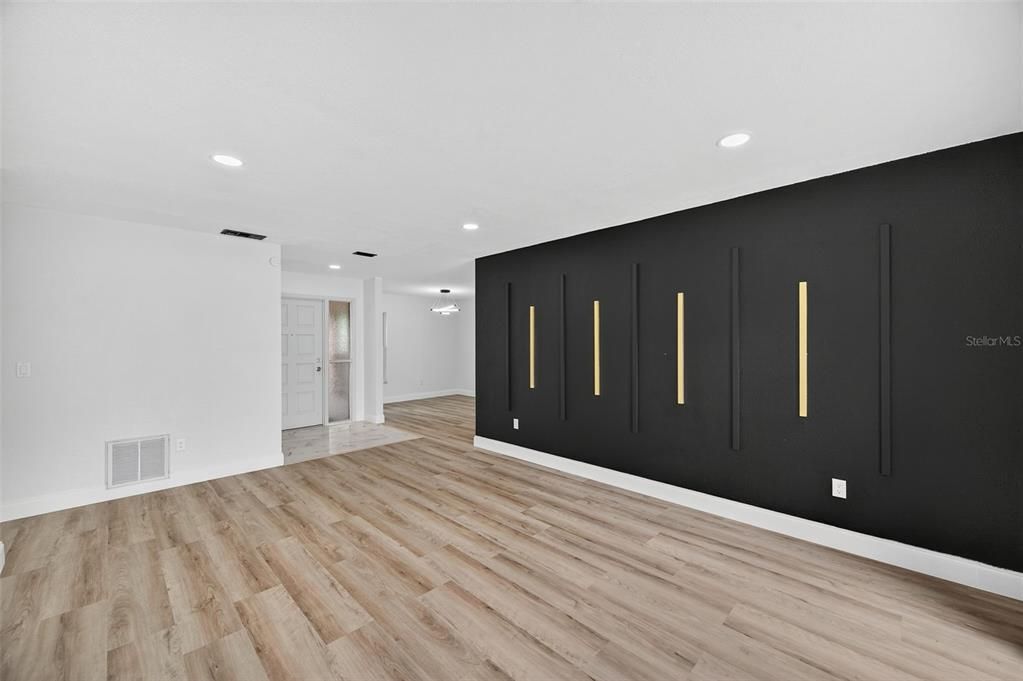На продажу: $329,900 (3 спален, 2 ванн, 2011 Квадратных фут)
