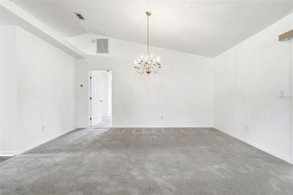 На продажу: $395,000 (3 спален, 2 ванн, 1665 Квадратных фут)