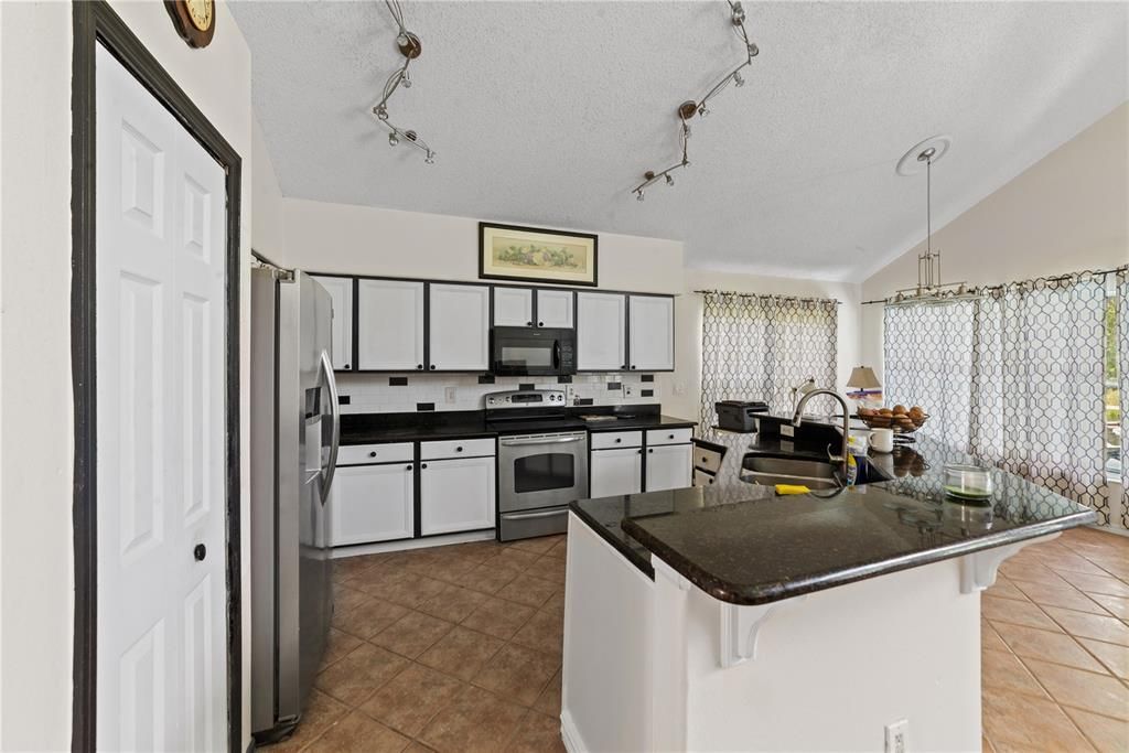 For Sale: $499,990 (4 beds, 2 baths, 2228 Square Feet)