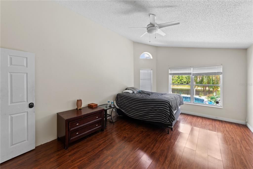 For Sale: $499,990 (4 beds, 2 baths, 2228 Square Feet)