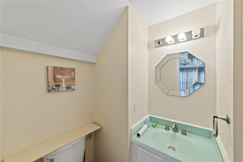 For Sale: $499,990 (4 beds, 2 baths, 2228 Square Feet)