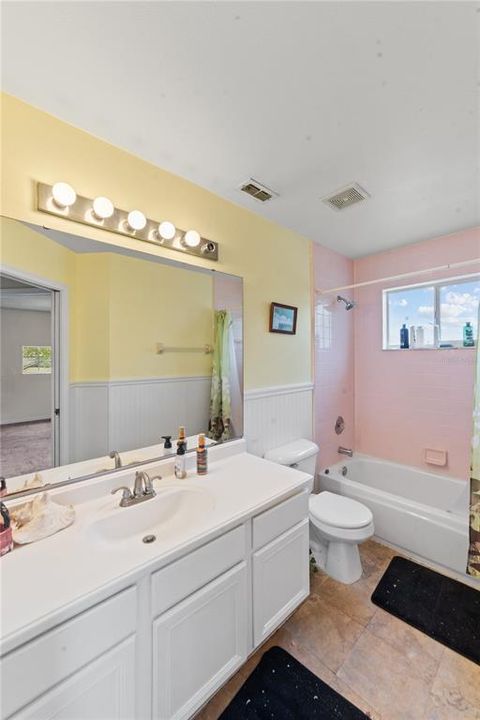 For Sale: $499,990 (4 beds, 2 baths, 2228 Square Feet)