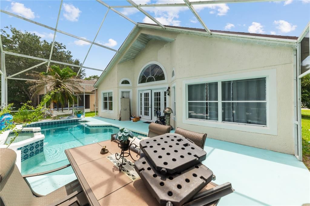 For Sale: $499,990 (4 beds, 2 baths, 2228 Square Feet)