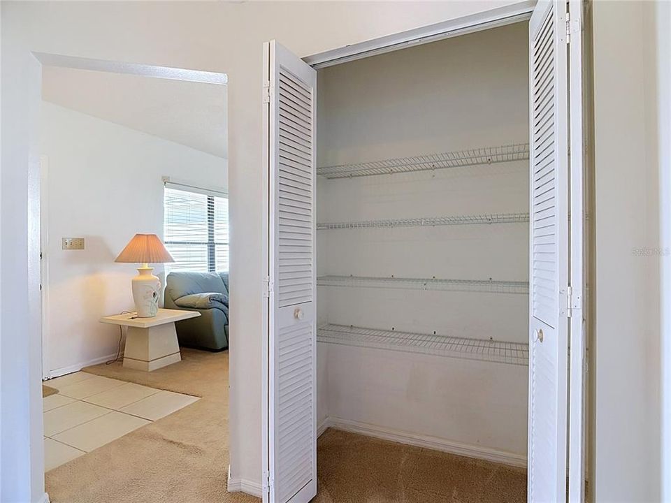 En Venta: $248,000 (2 camas, 2 baños, 1135 Pies cuadrados)