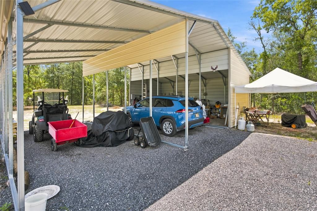 На продажу: $219,999 (2 спален, 2 ванн, 960 Квадратных фут)