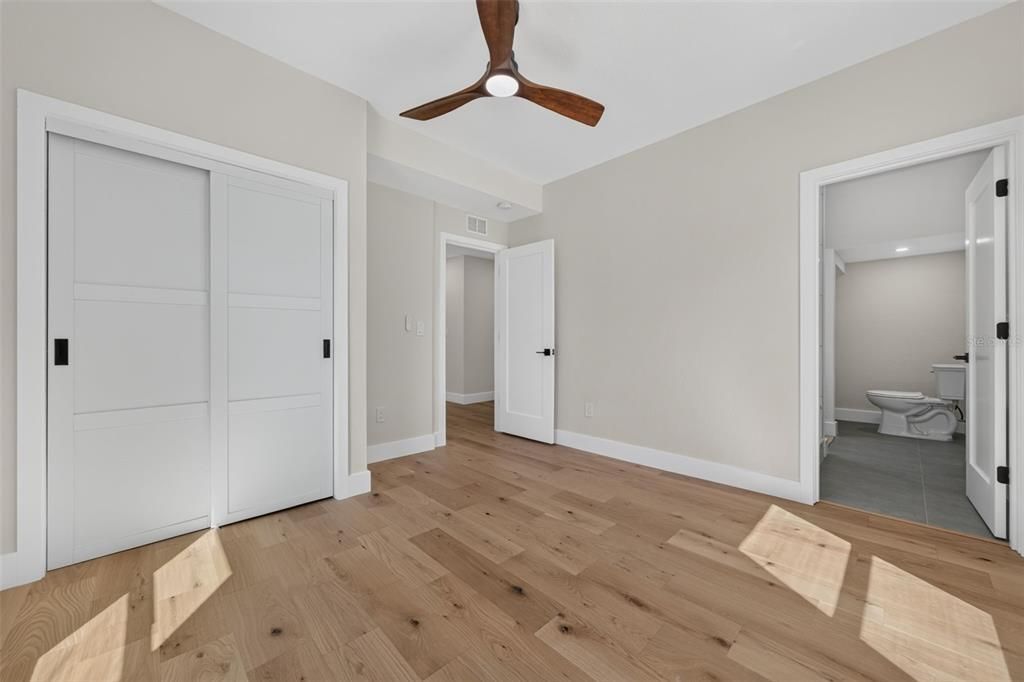 En Venta: $1,259,000 (5 camas, 4 baños, 3230 Pies cuadrados)