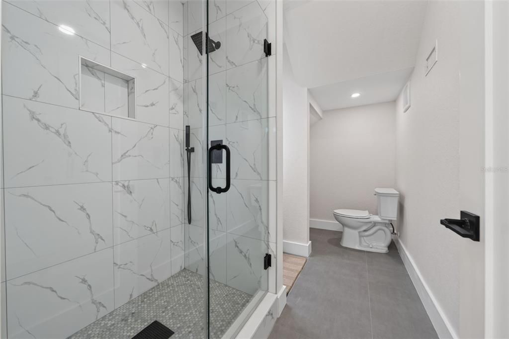 En Venta: $1,259,000 (5 camas, 4 baños, 3230 Pies cuadrados)