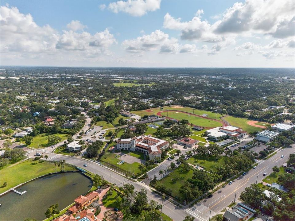 En Venta: $1,259,000 (5 camas, 4 baños, 3230 Pies cuadrados)