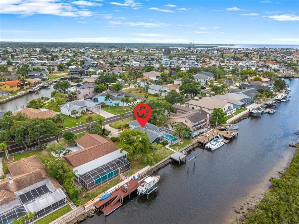 На продажу: $758,000 (3 спален, 2 ванн, 1906 Квадратных фут)