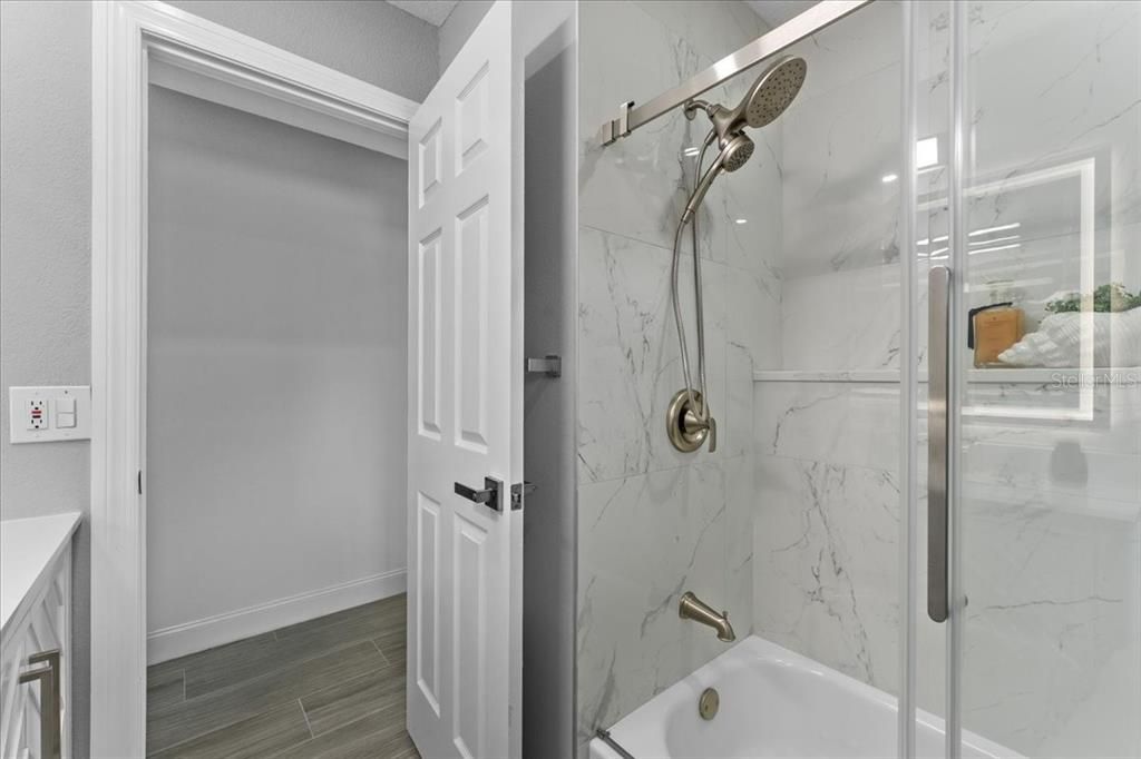 На продажу: $758,000 (3 спален, 2 ванн, 1906 Квадратных фут)