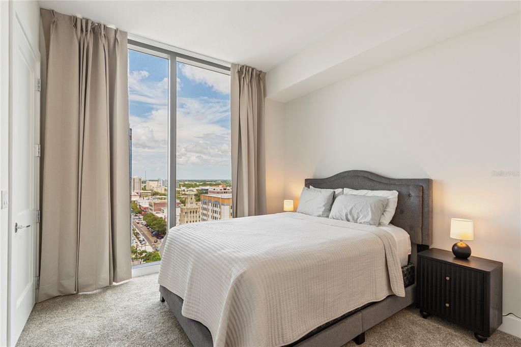 For Rent: $5,500 (2 beds, 2 baths, 1339 Square Feet)